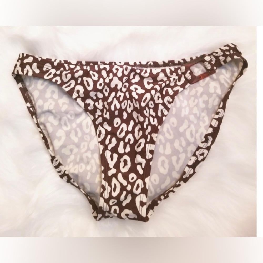 NWT Isaac Mizrahi brown and white leopard bikini bottom size Large